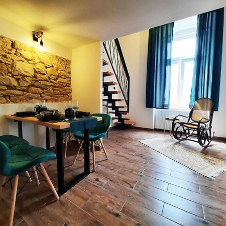 Often-Hide Apartment Czestochowa Bagian luar foto
